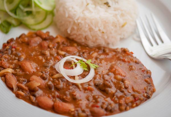 Dal Makhani Restaurant Style - tastekatadka